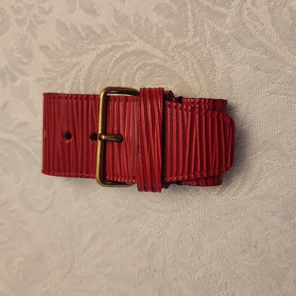 Louis Vuitton Red Epi Luggage Tag and Poignet - Picture 12 of 12